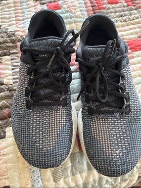 Nike Navy and Pink ZoomX Invincible Running Shoes